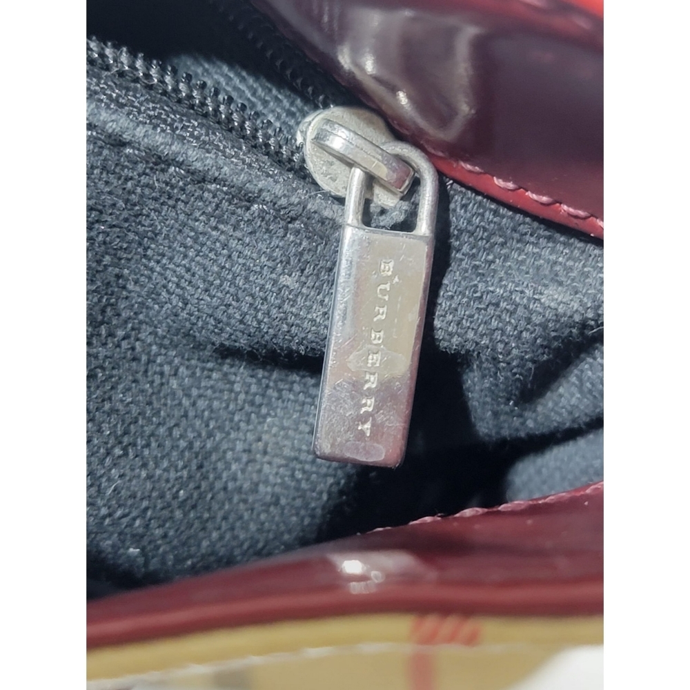 Authentic BURBERRY Haymarket Check Small Tote Red - Picture 8 of 11